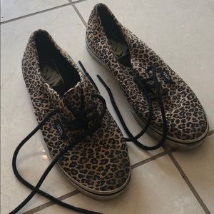 Leopard Vans